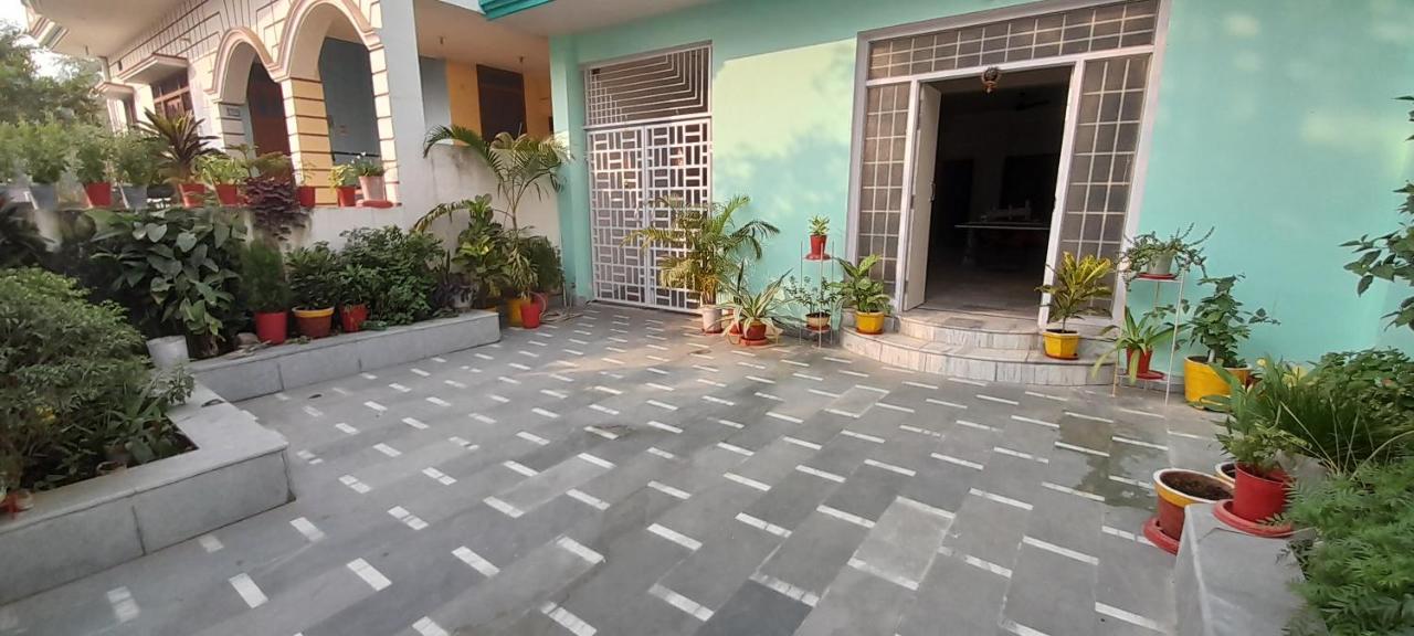 Kanak Home Stay Varanasi Exterior foto